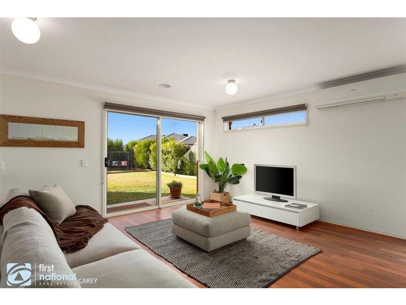 33 Kingfisher Court, Lara VIC 3212