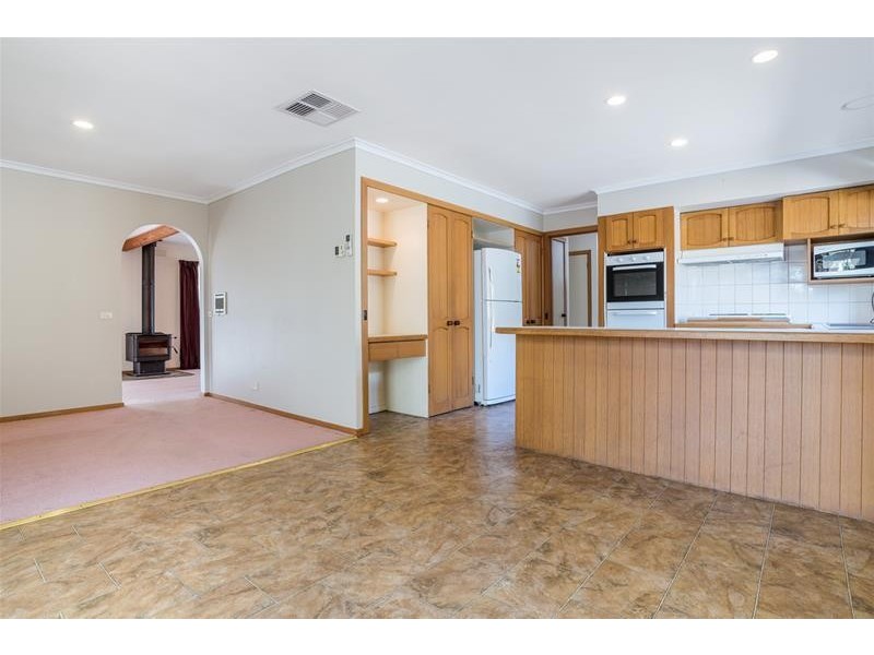 17 Cromwell Drive, Lara VIC 3212