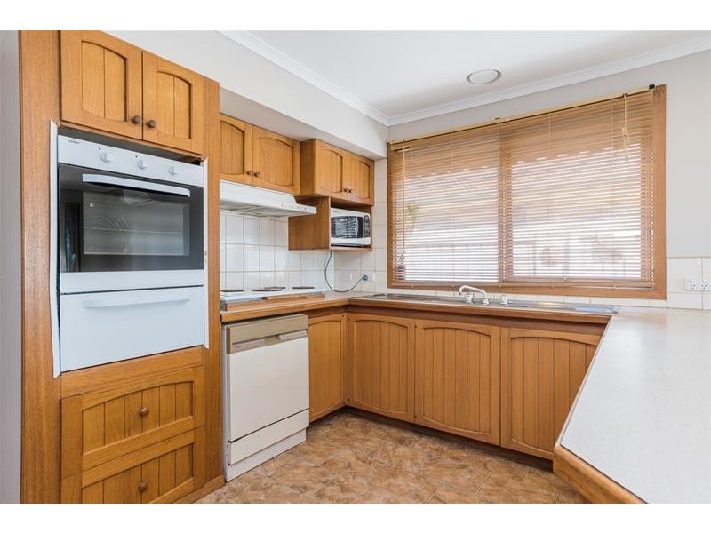 17 Cromwell Drive, Lara VIC 3212