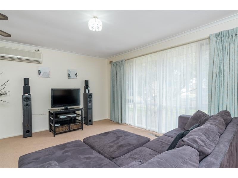 4 Upton Court, Lara VIC 3212