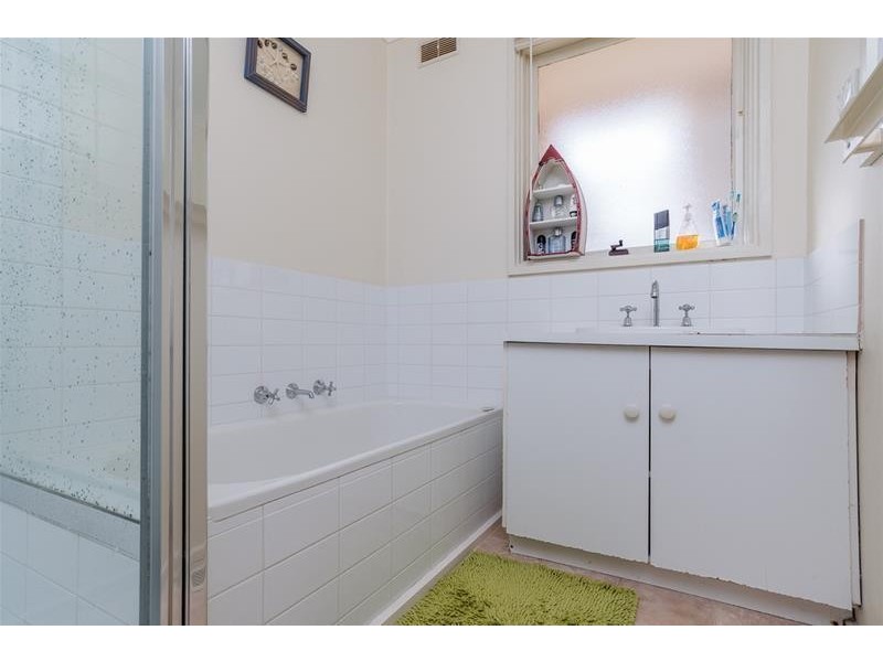 4 Upton Court, Lara VIC 3212