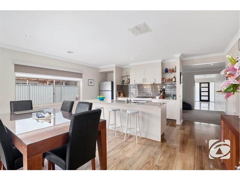 39  Cape Barron Drive, Lara VIC 3212