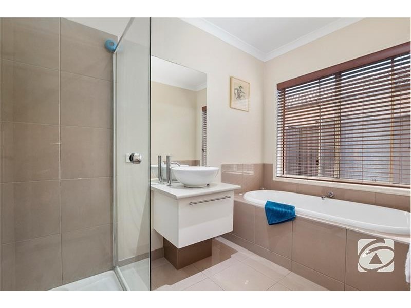 39  Cape Barron Drive, Lara VIC 3212