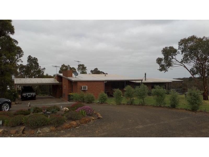 355 De Motts Road, Anakie VIC 3221
