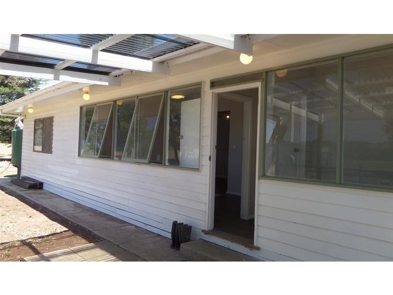 300 Staughtonvale Road, Anakie VIC 3221