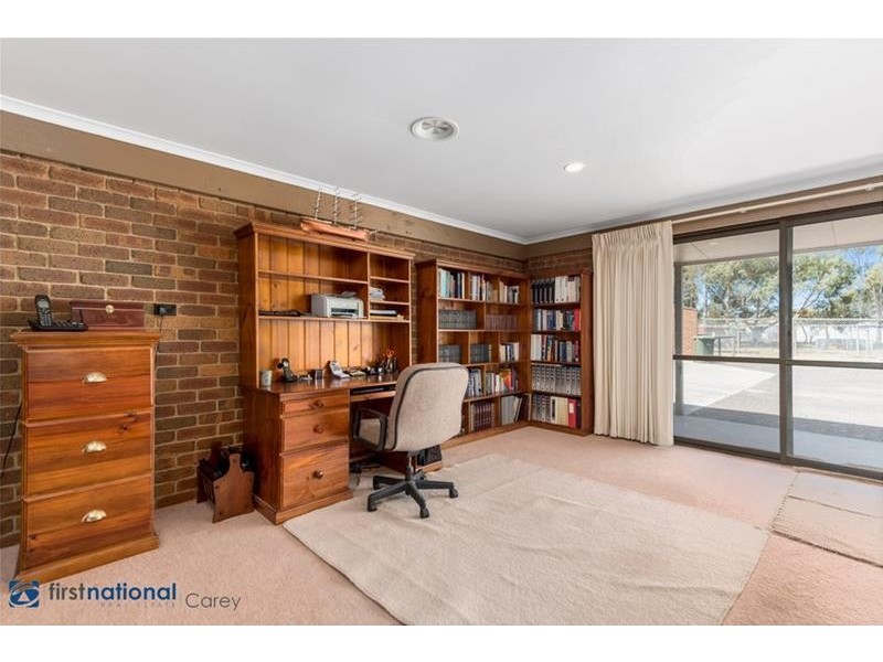 330 Flinders Avenue, Lara VIC 3212