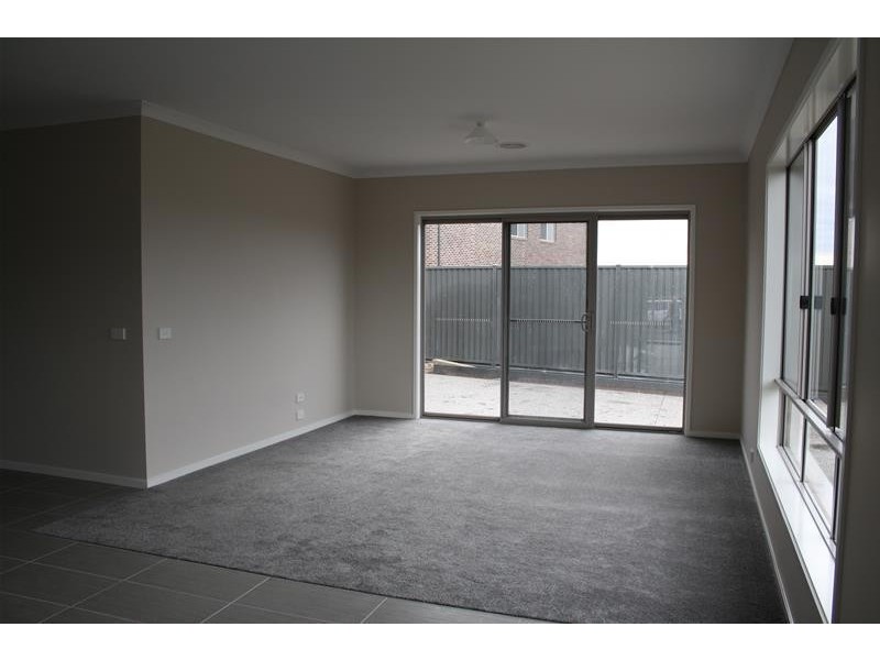 36 Kingfisher Court, Lara VIC 3212