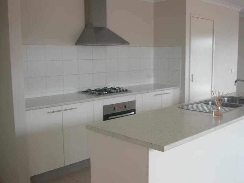 10-12 Cape Baron Drive, Lara VIC 3212