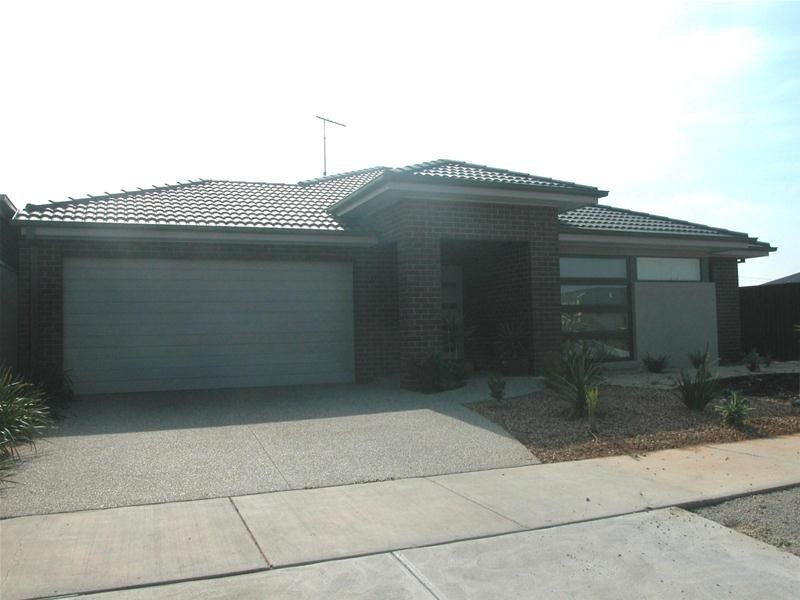 14 Grebe Court, Lara VIC 3212