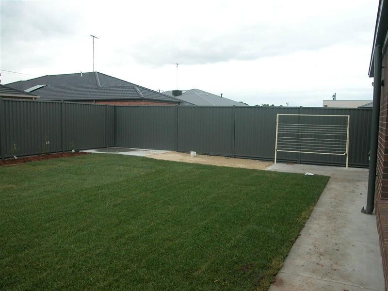 14 Grebe Court, Lara VIC 3212