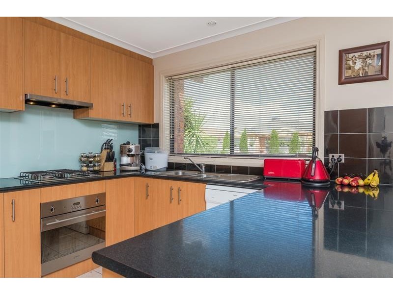 32 Country Gardens Drive, Lara VIC 3212