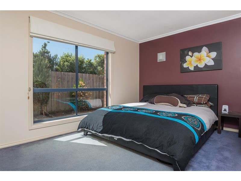 32 Country Gardens Drive, Lara VIC 3212