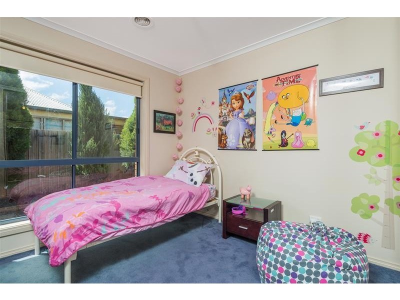 32 Country Gardens Drive, Lara VIC 3212