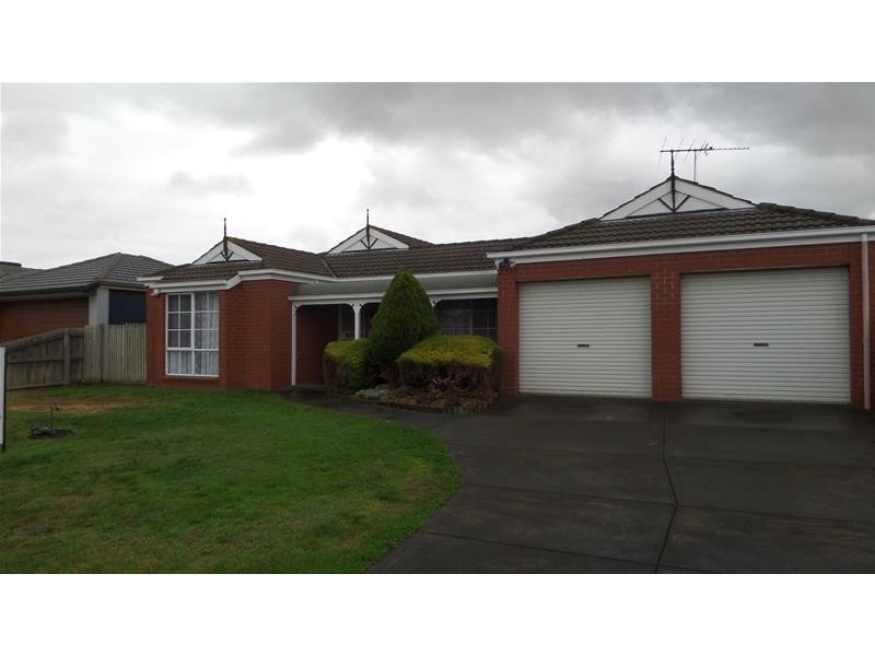 18 Kantara Crescent, Lara VIC 3212