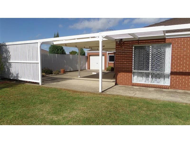 18 Kantara Crescent, Lara VIC 3212