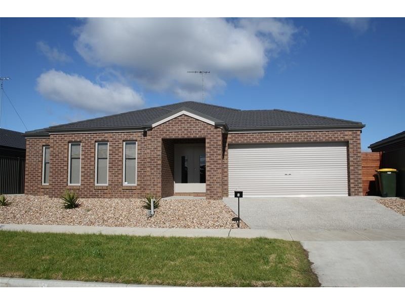 5 Wood Duck Crt, Lara VIC 3212