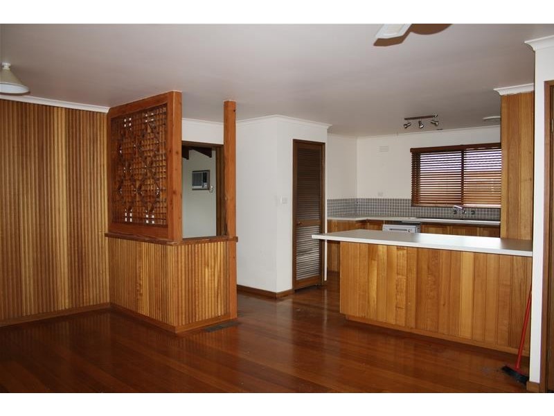 26 Smeaton Close, Lara VIC 3212