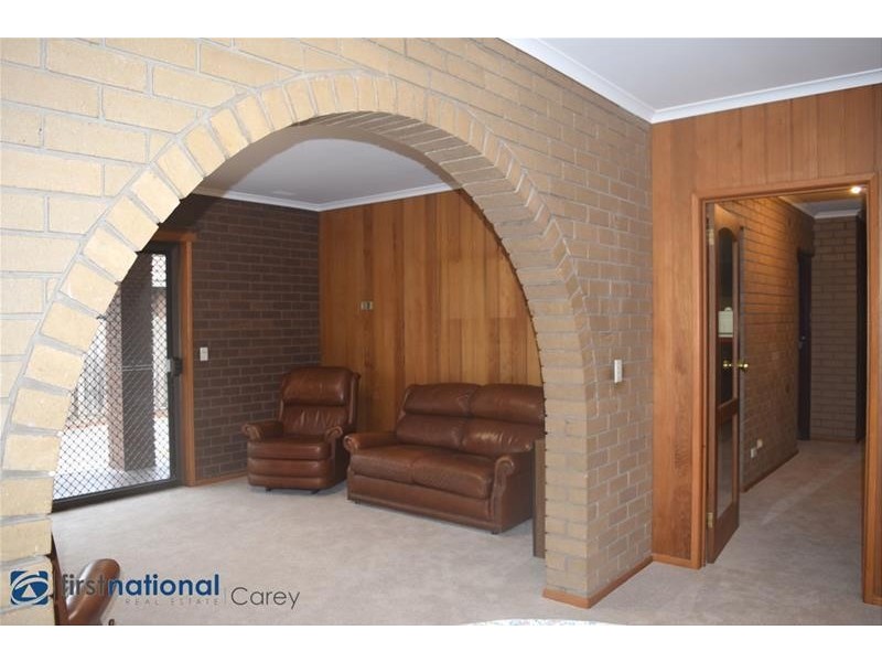 8 Cromwell Drive, Lara VIC 3212