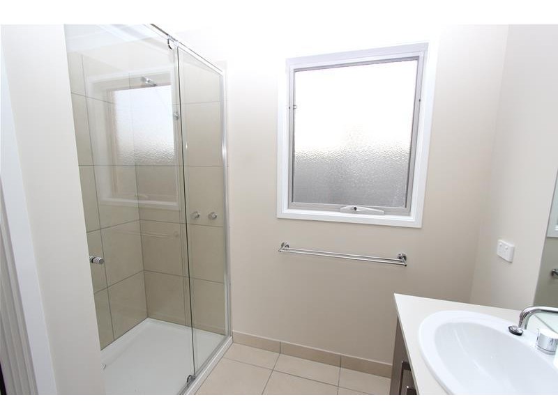 62 Eastlakes Boulevard, Lara VIC 3212