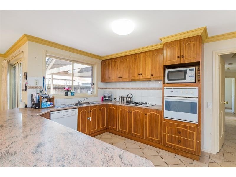 1 David Place, Lara VIC 3212