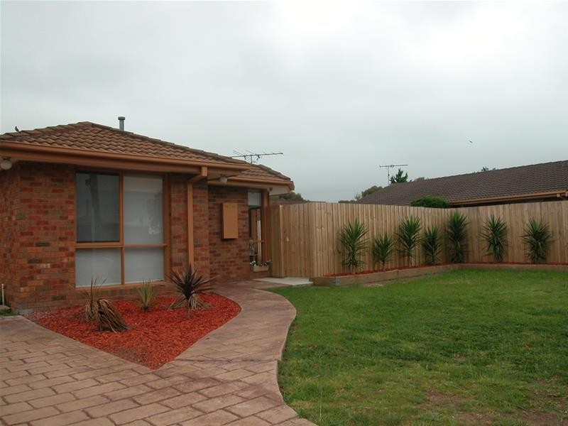 A/73  Benjamin Drive, Lara VIC 3212