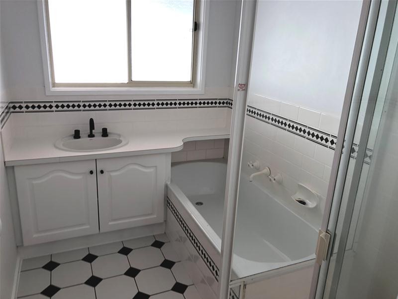 1 Telford Court, Lara VIC 3212