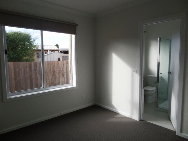 10/B Denise Court, Lara VIC 3212