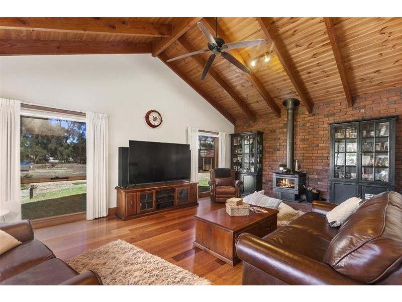 21 Thomas Road, Lara VIC 3212