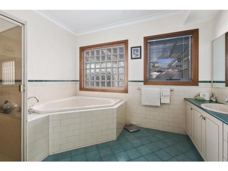 21 Thomas Road, Lara VIC 3212