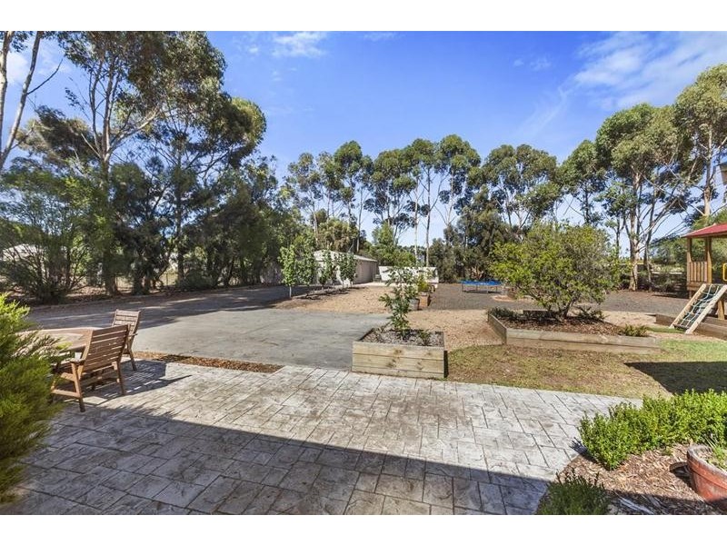 21 Thomas Road, Lara VIC 3212