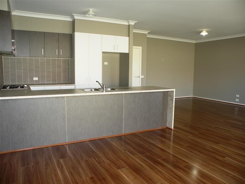 2/83 Flinders Avenue, Lara VIC 3212