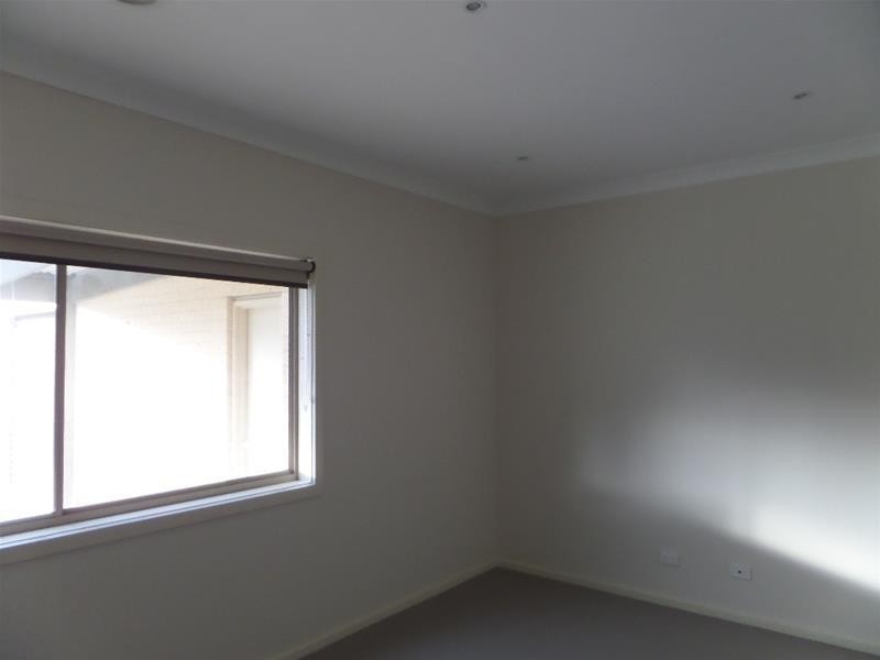 2 Raymond George Place, Lara VIC 3212