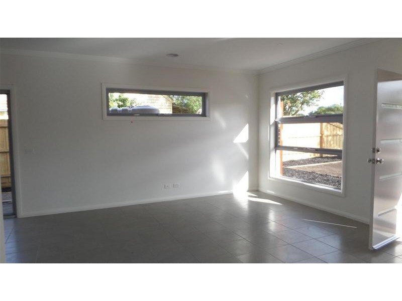 8/38 Patullos Road, Lara VIC 3212