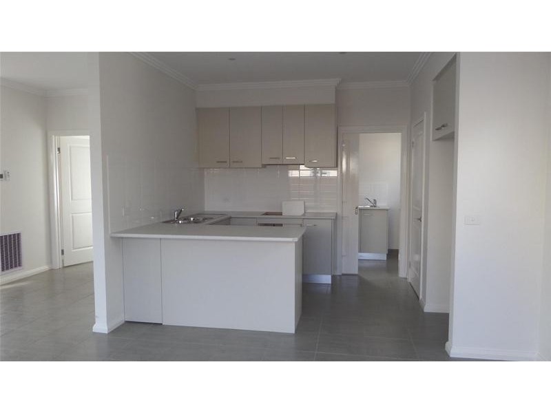 8/38 Patullos Road, Lara VIC 3212