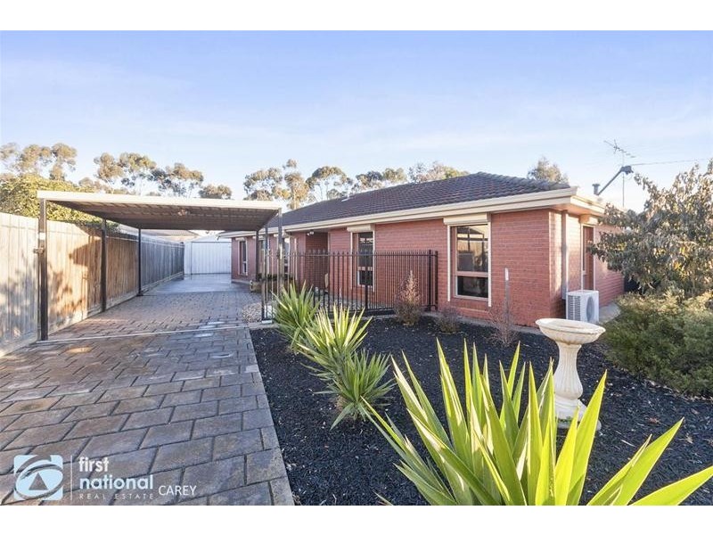 18  Kyema Drive, Lara VIC 3212