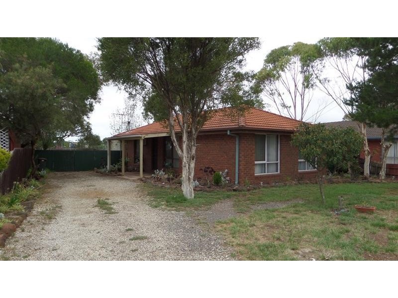 35 Smeaton Close, Lara VIC 3212