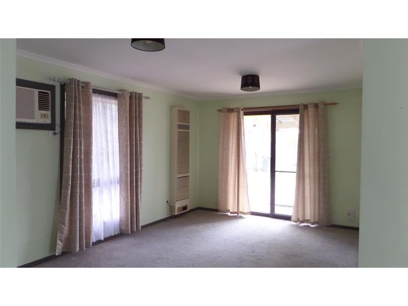 35 Smeaton Close, Lara VIC 3212