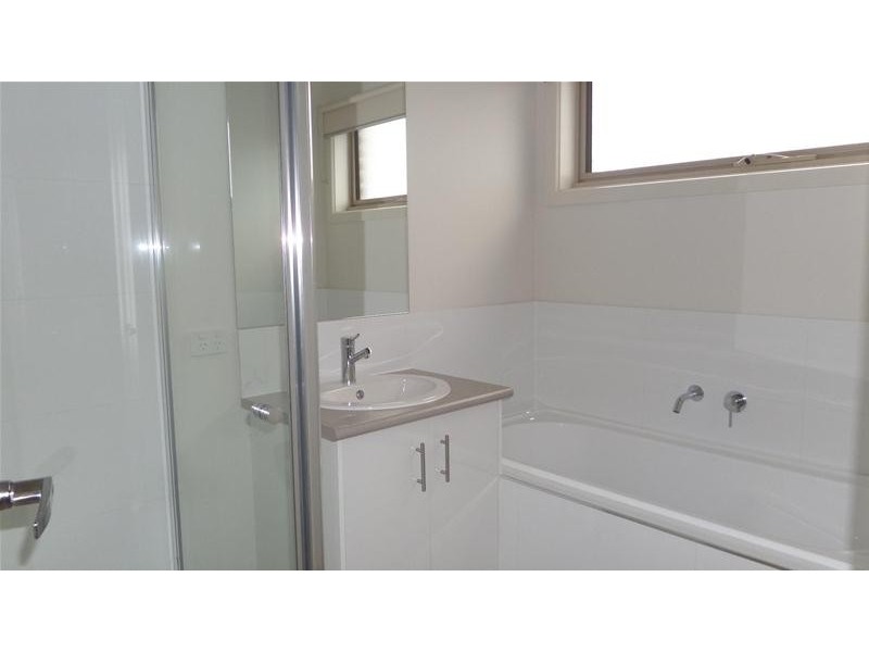 1/50 Patullos Road, Lara VIC 3212