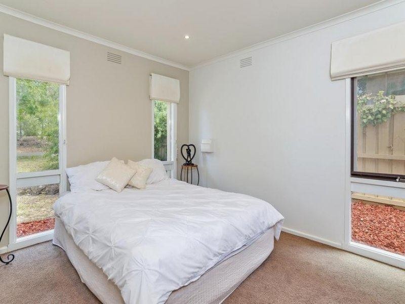 67 Station Lake Road, Lara VIC 3212