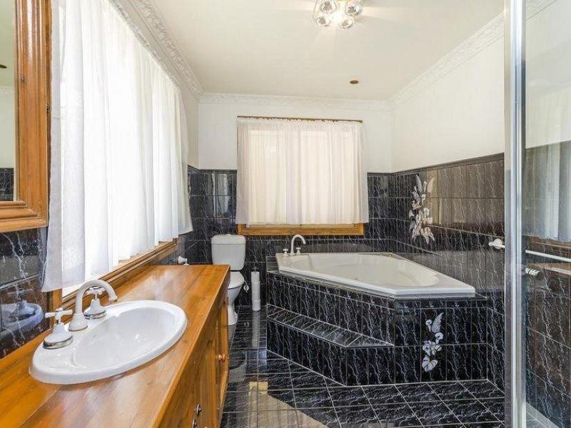 67 Station Lake Road, Lara VIC 3212