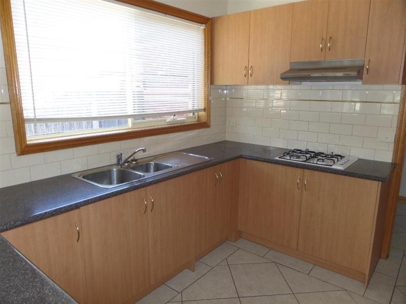 1/79 Cameron Crescent, Lara VIC 3212