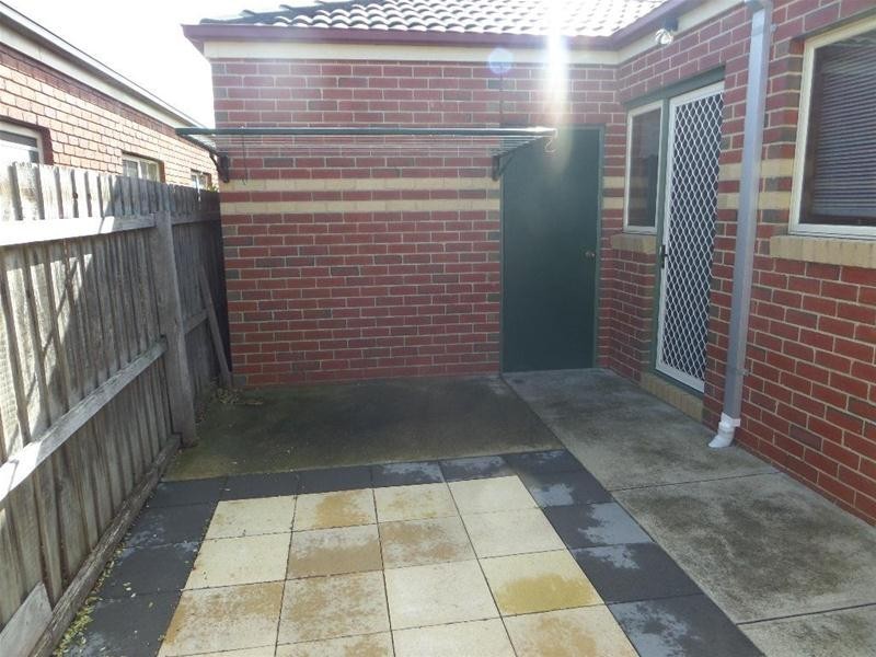 1/79 Cameron Crescent, Lara VIC 3212