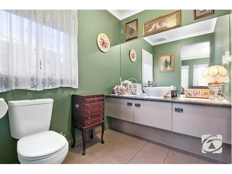 41 Moorhen Drive, Lara VIC 3212