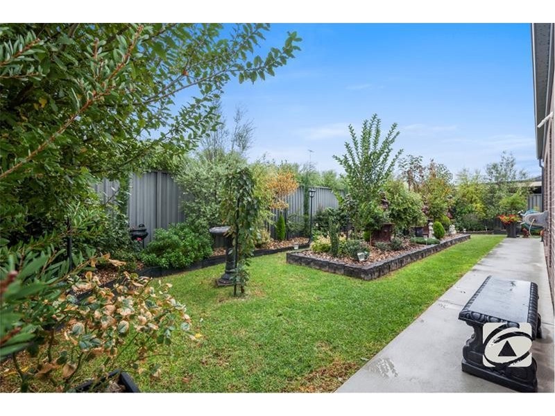 41 Moorhen Drive, Lara VIC 3212