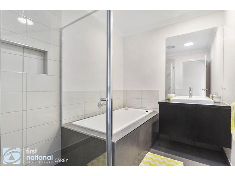 13 -15 Pelican Way, Lara VIC 3212