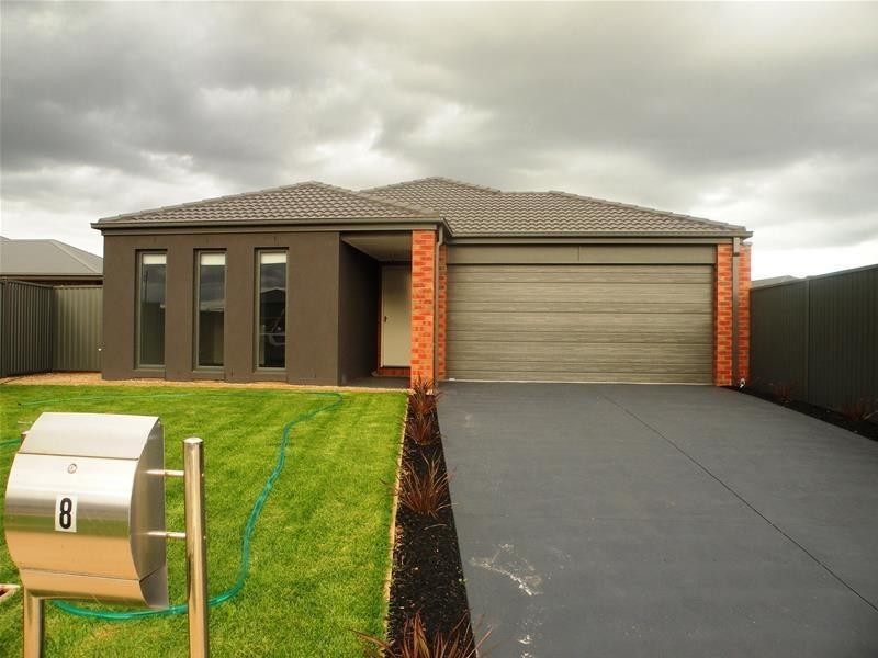 8 Jabiru Court, Lara VIC 3212