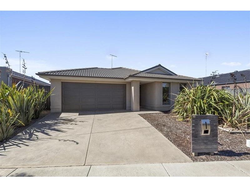 16  Barnong Way, Lara VIC 3212