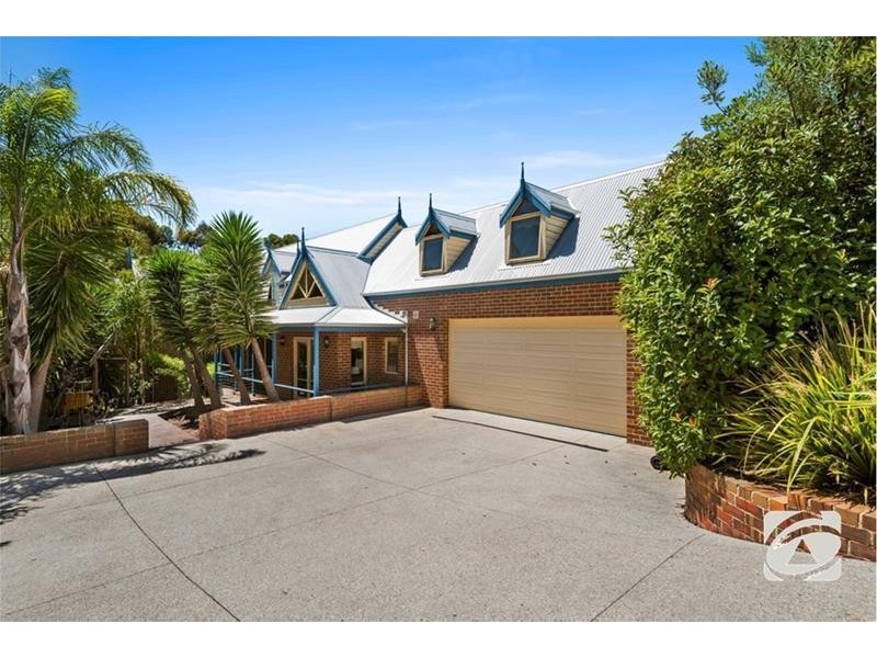 14 Scarlett Grove, Lara VIC 3212