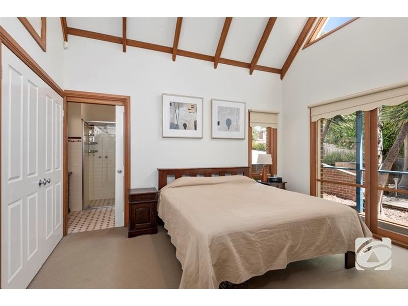 14 Scarlett Grove, Lara VIC 3212