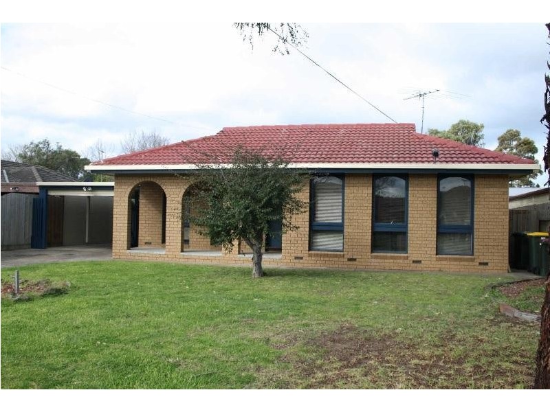 16 Upton Court, Lara VIC 3212